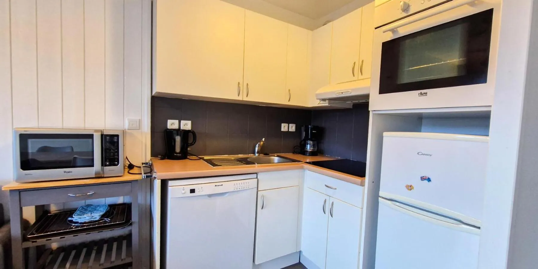 Residence Les Pleiades - Appartement Renove - Centre Station - Balcon - Parking Couvert Mae-8234 Magland